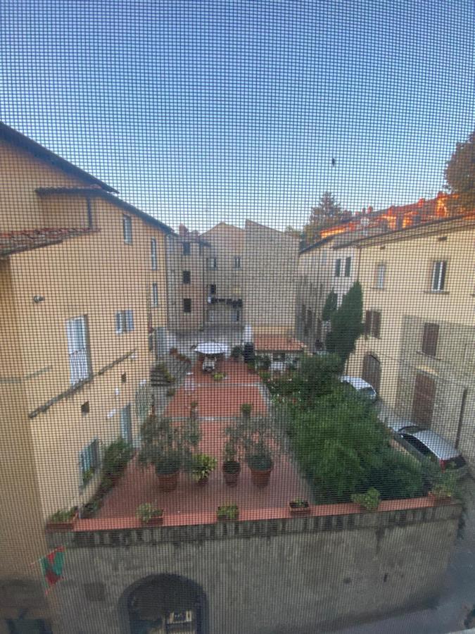 Aurora88 Apartments Arezzo Bagian luar foto