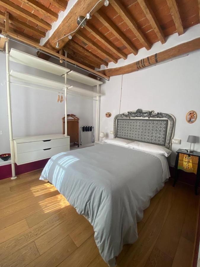 Aurora88 Apartments Arezzo Bagian luar foto