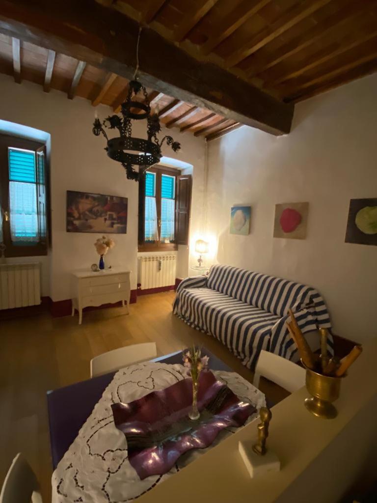 Aurora88 Apartments Arezzo Bagian luar foto